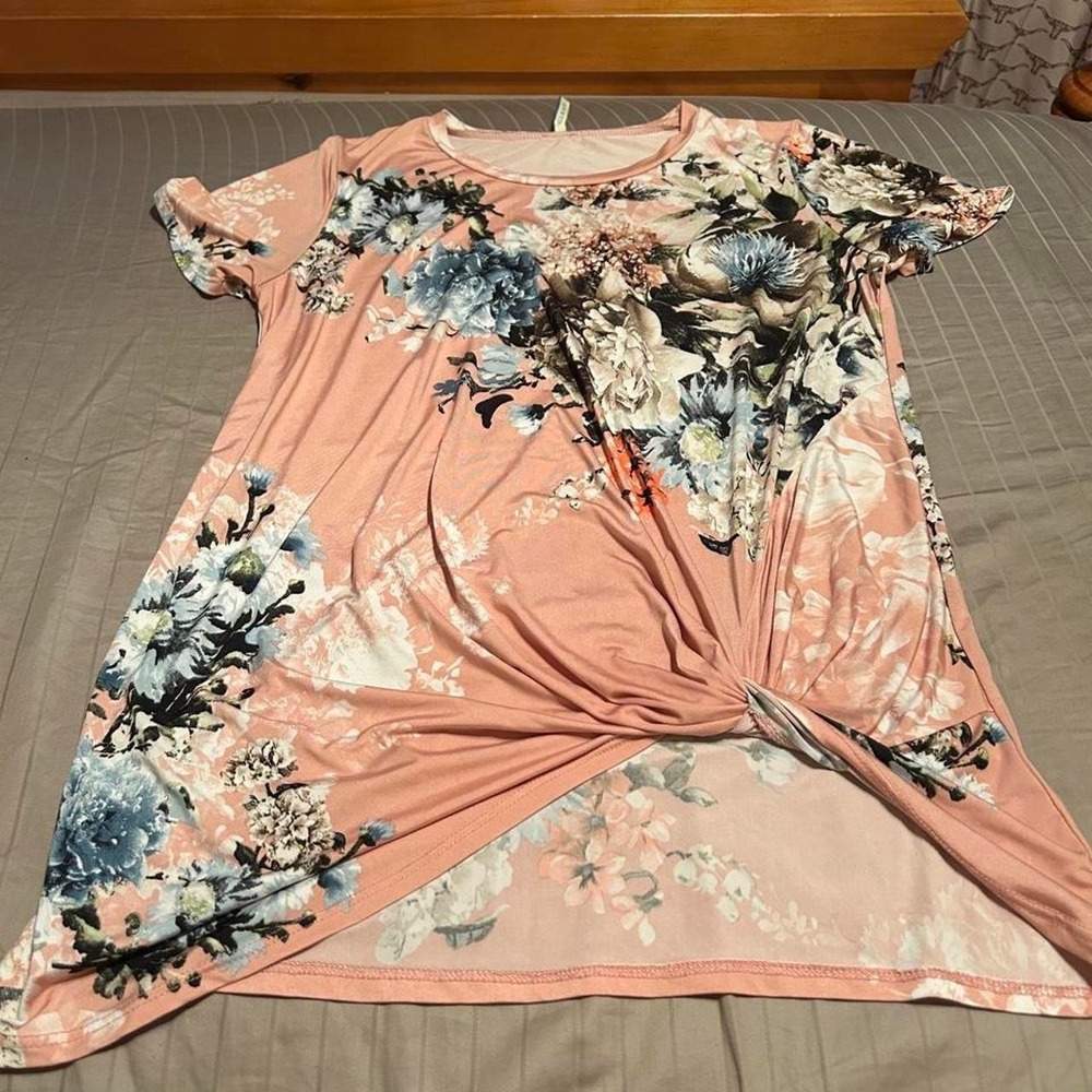 pink floral top